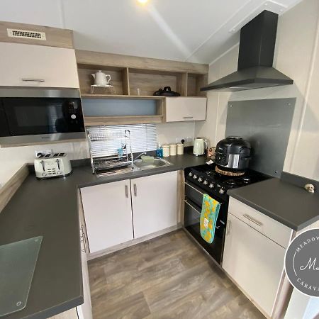Meadow View 171 - Golden Palm - Central Heating, Wifi, Pet Friendly, Bed Linen - Meadow Lakes Caravan & Lodge Hire Чапел-Сент-Леонардс Екстер'єр фото